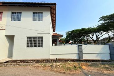 Corner Lot @ Jalan Pulasan, Taman Kota Masai, Pasir Gudang