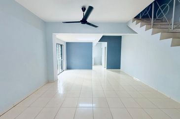 Corner Lot @ Jalan Pulasan, Taman Kota Masai, Pasir Gudang