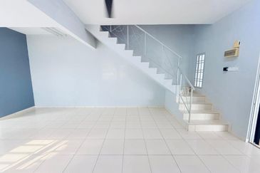 Corner Lot @ Jalan Pulasan, Taman Kota Masai, Pasir Gudang