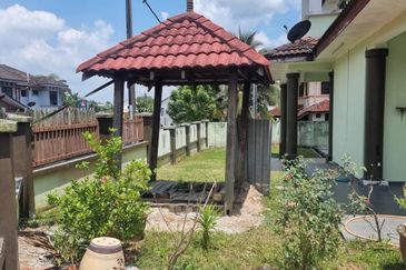 Corner Lot @ Jalan Bayu, Bandar Seri Alam, Masai, Johor