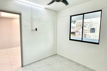 Flat Taman Ungku Tun Aminah