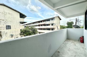 Flat Taman Ungku Tun Aminah