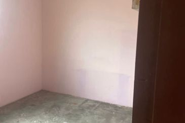 Jalan Delima, Taman Gunung Emas, Labis, Johor