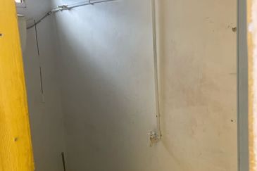 Jalan Delima, Taman Gunung Emas, Labis, Johor