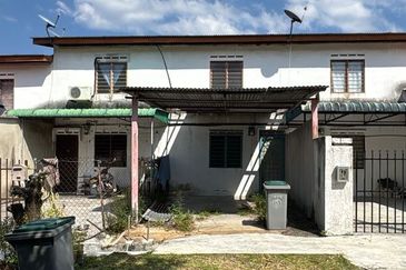 Jalan Delima, Taman Gunung Emas, Labis, Johor