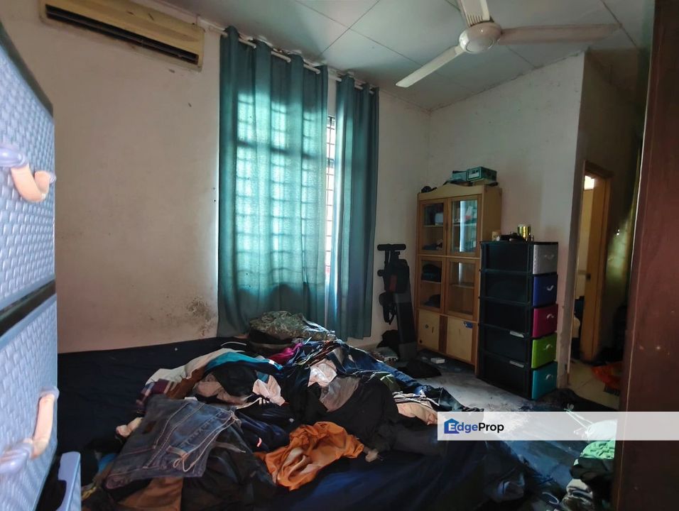 Jalan Lading, Taman Puteri Wangsa, 81800 Ulu Tiram, Johor, Johor, Ulu Tiram