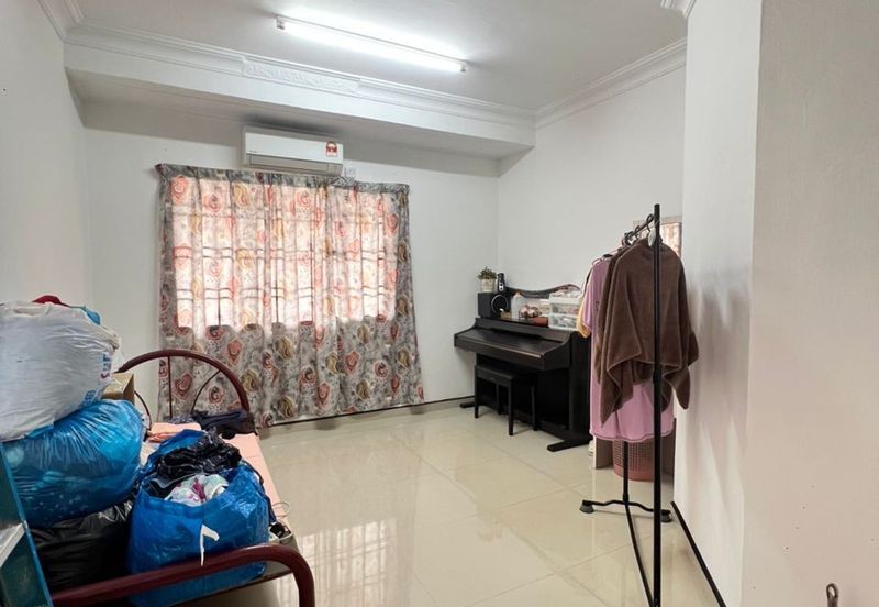 Villa Ros, Taman Tampoi Indah, Johor