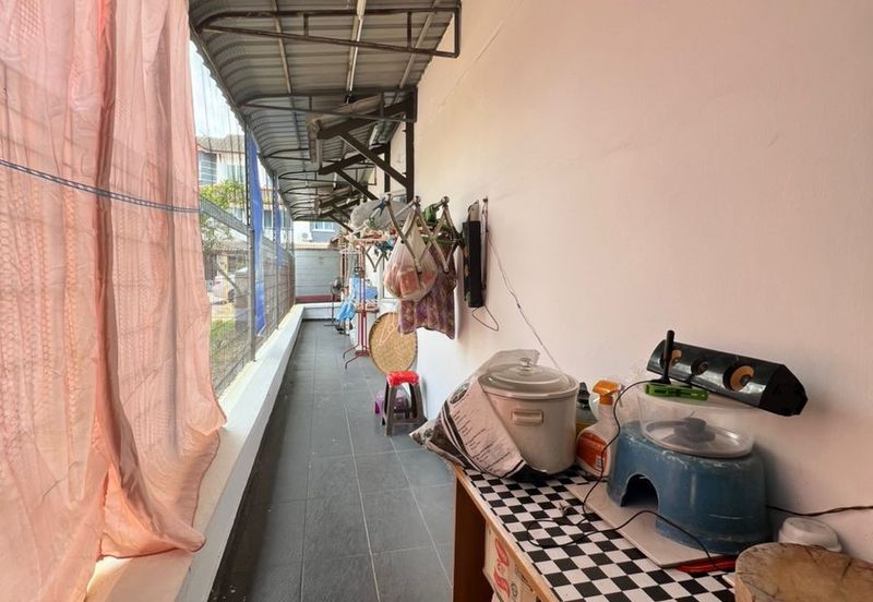 Villa Ros, Taman Tampoi Indah, Johor