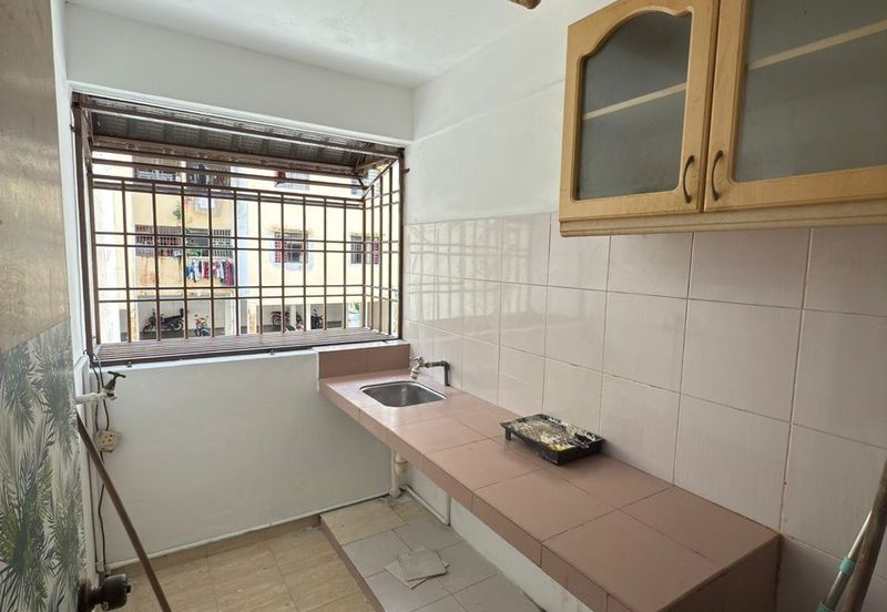 Flat Taman Plentong Utama