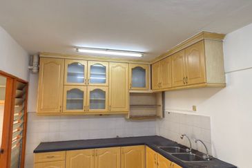 Flat Taman Plentong Utama