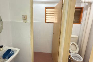 Flat Taman Plentong Utama