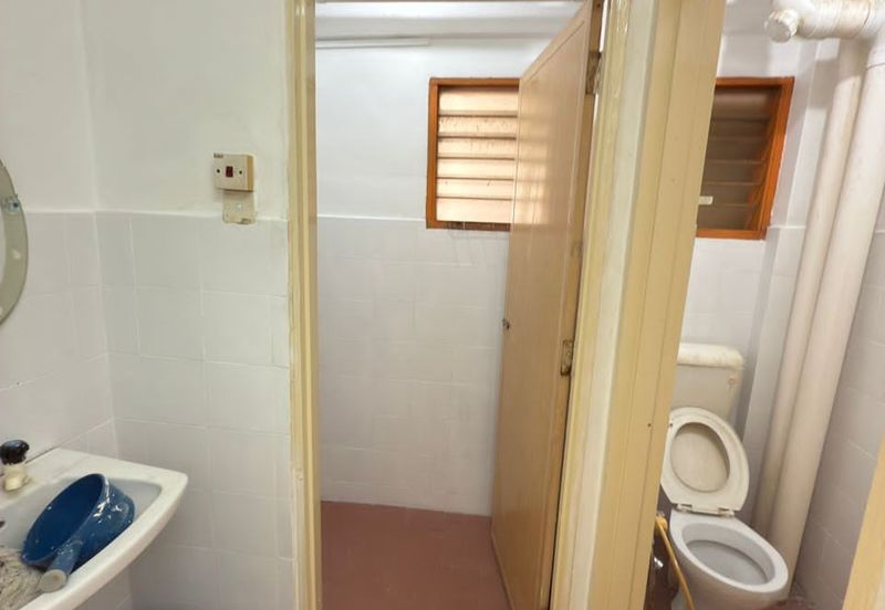 Flat Taman Plentong Utama