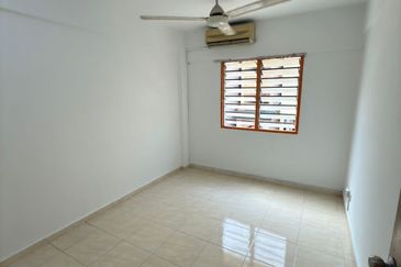 Flat Taman Plentong Utama