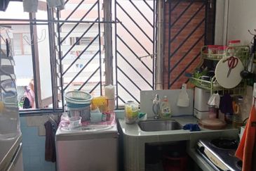 Flat Bandar Selesa Jaya