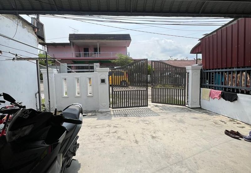  Jalan Tenggiri , Taman Saleng Jaya,  Senai