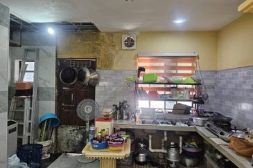 Fully Renovated @ Jalan Pulai Indah, Taman Pulai Indah