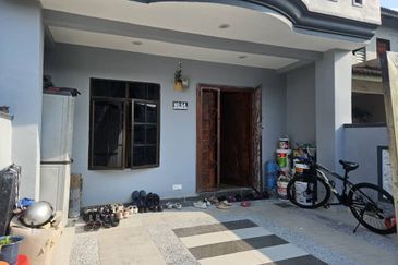 Fully Renovated @ Jalan Pulai Indah, Taman Pulai Indah