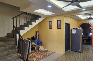 Fully Renovated @ Jalan Pulai Indah, Taman Pulai Indah