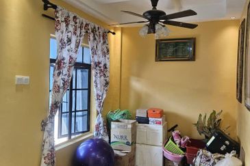 Fully Renovated @ Jalan Pulai Indah, Taman Pulai Indah