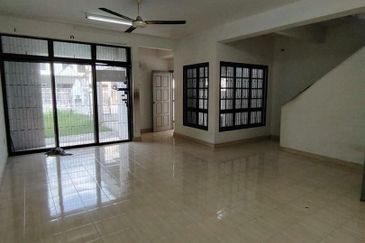 Jalan Permas 12, Permas Jaya  