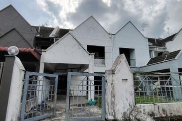 Jalan Permas 12, Permas Jaya  