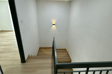 Fully Renovated @ Jalan Saga, Taman Desa Cemerlang, Johor