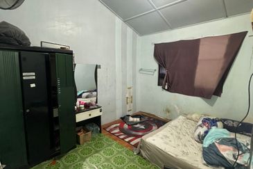 Jalan Melunak 8, Taman Desa Cemerlang