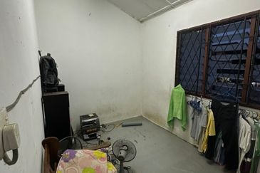 Jalan Melunak, Taman Desa Cemerlang