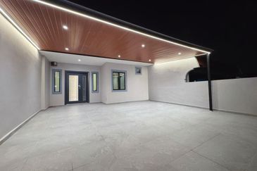 Unblock View @ Jalan Persisiran Perling 1, Taman Perling