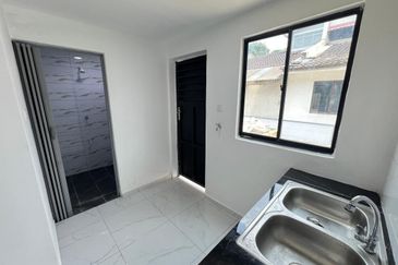 Fully Renovated @ Jalan Danau 14, Taman Desa Jaya
