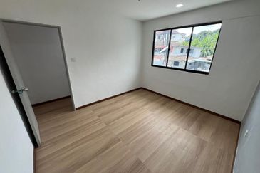 Fully Renovated @ Jalan Danau 14, Taman Desa Jaya