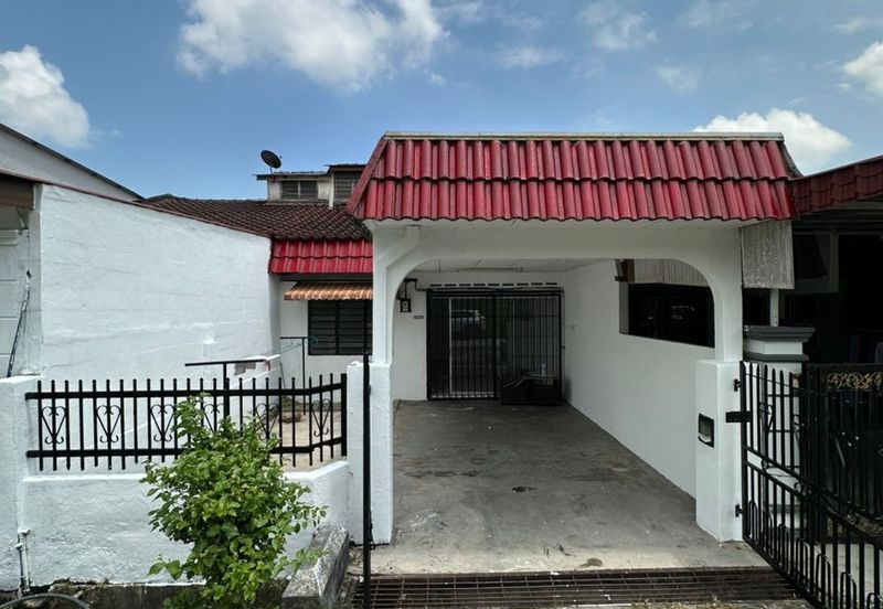 Jalan Kolam Air Utama, Taman Maju, 77000 Jasin, Melaka.