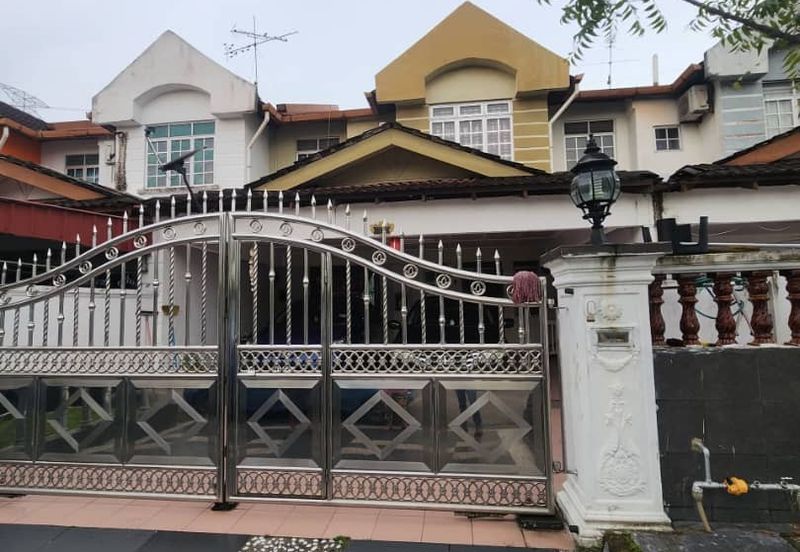 Fully Renovated @ Jasmine Park, Taman Putri, Kulai