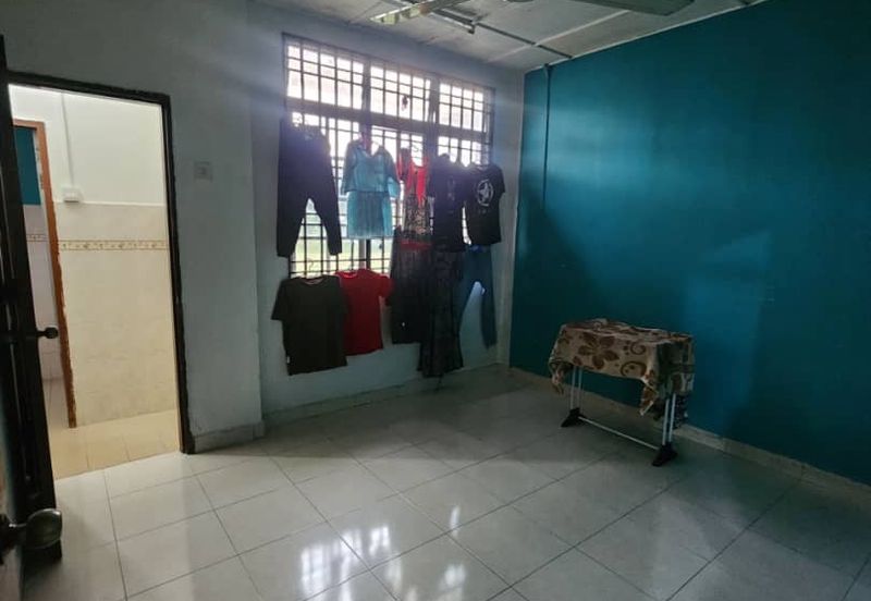 Fully Renovated @ Jasmine Park, Taman Putri, Kulai