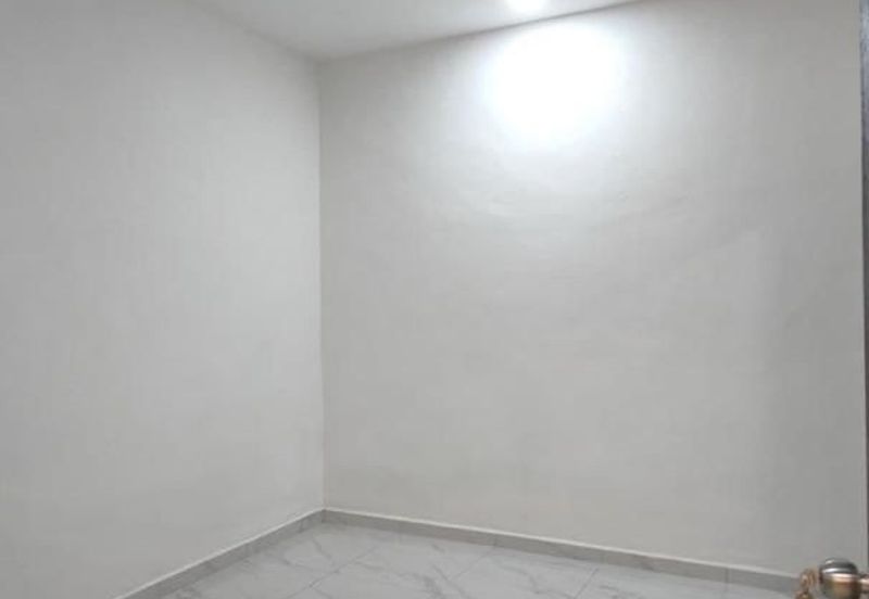 Unblock View @ Jalan Ronggeng, Taman Nesa, Skudai