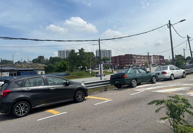 Unblock View @ Jalan Ronggeng, Taman Nesa, Skudai