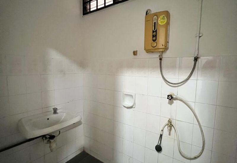 Jalan Badik, Taman Puteri Wangsa, Ulu Tiram