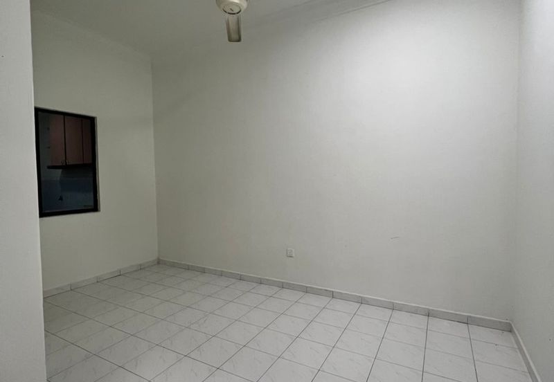 Jalan Badik, Taman Puteri Wangsa, Ulu Tiram