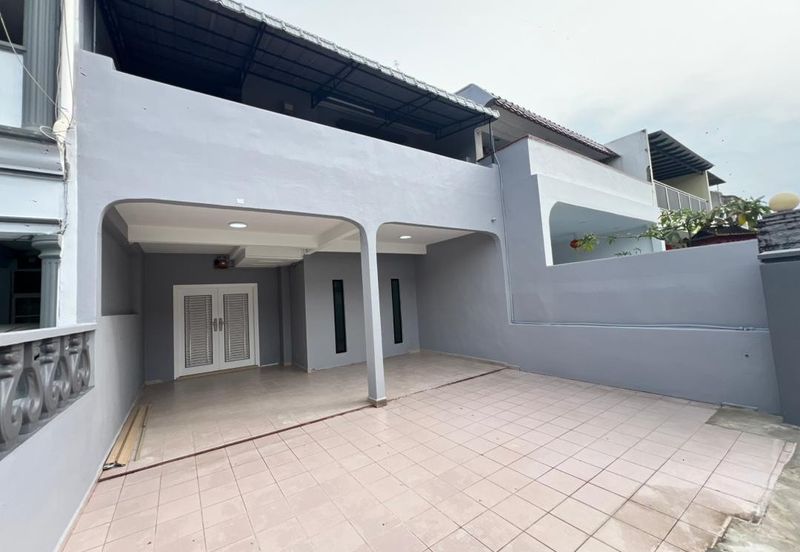 Jalan Badik, Taman Puteri Wangsa, Ulu Tiram