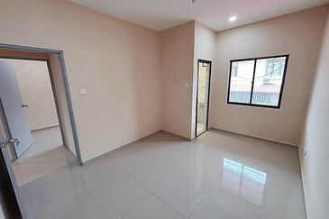 Fully Renovated @ Jalan Belibis, Taman Perling, Johor Bahru