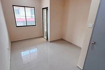 Fully Renovated @ Jalan Belibis, Taman Perling, Johor Bahru
