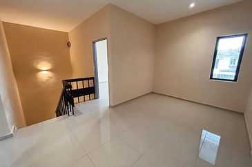 Fully Renovated @ Jalan Belibis, Taman Perling, Johor Bahru