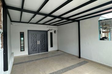 Fully Renovated @ Jalan Panti 6, Taman Bukit Tiram