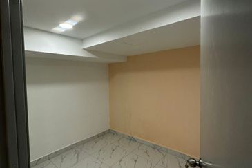 Fully Renovated @ Jalan Panti 6, Taman Bukit Tiram