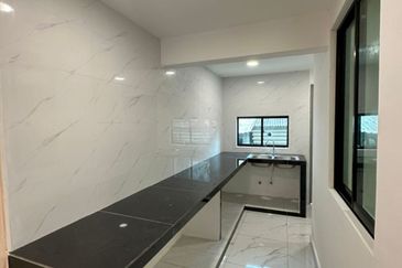 Fully Renovated @ Jalan Panti 6, Taman Bukit Tiram