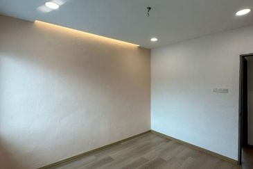 Fully Renovated @ Jalan Panti 6, Taman Bukit Tiram