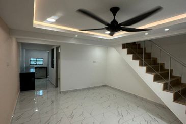 Fully Renovated @ Jalan Panti 6, Taman Bukit Tiram