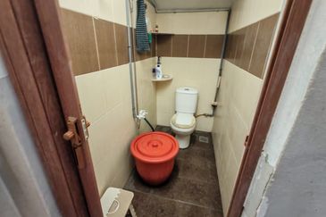 Jalan Seroja, Taman Johor Jaya