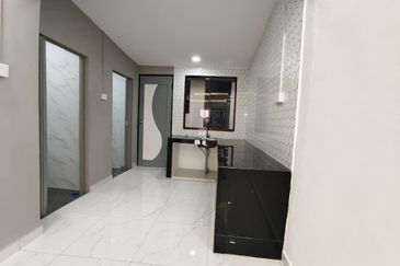 Unblock View @ Jalan Gelam, Taman Rinting, Masai