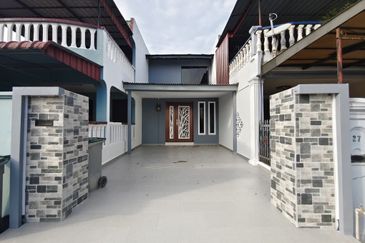 Unblock View @ Jalan Gelam, Taman Rinting, Masai